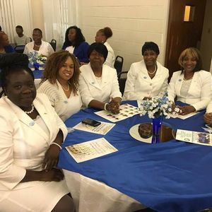 Meet your Posher, Connie